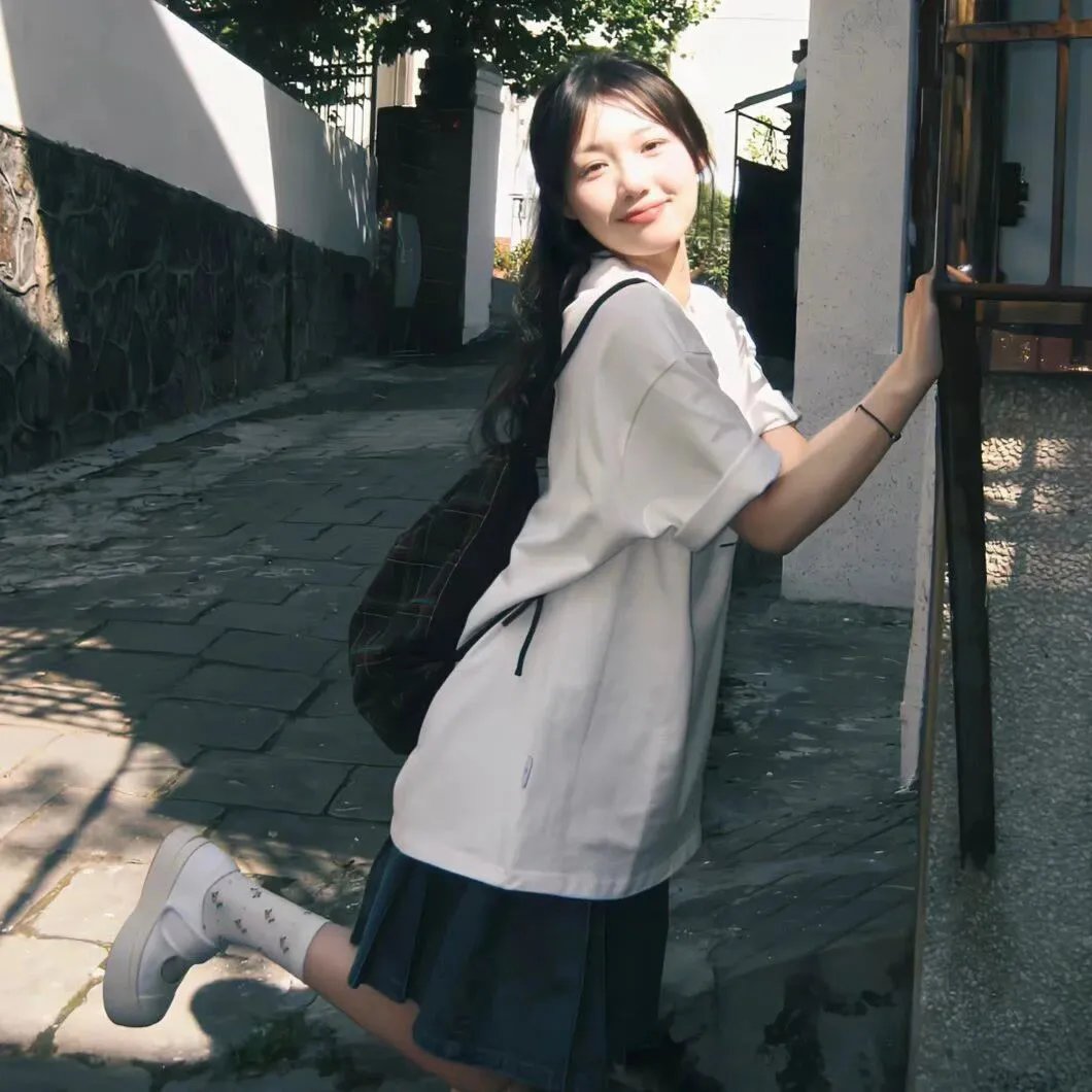 女友日